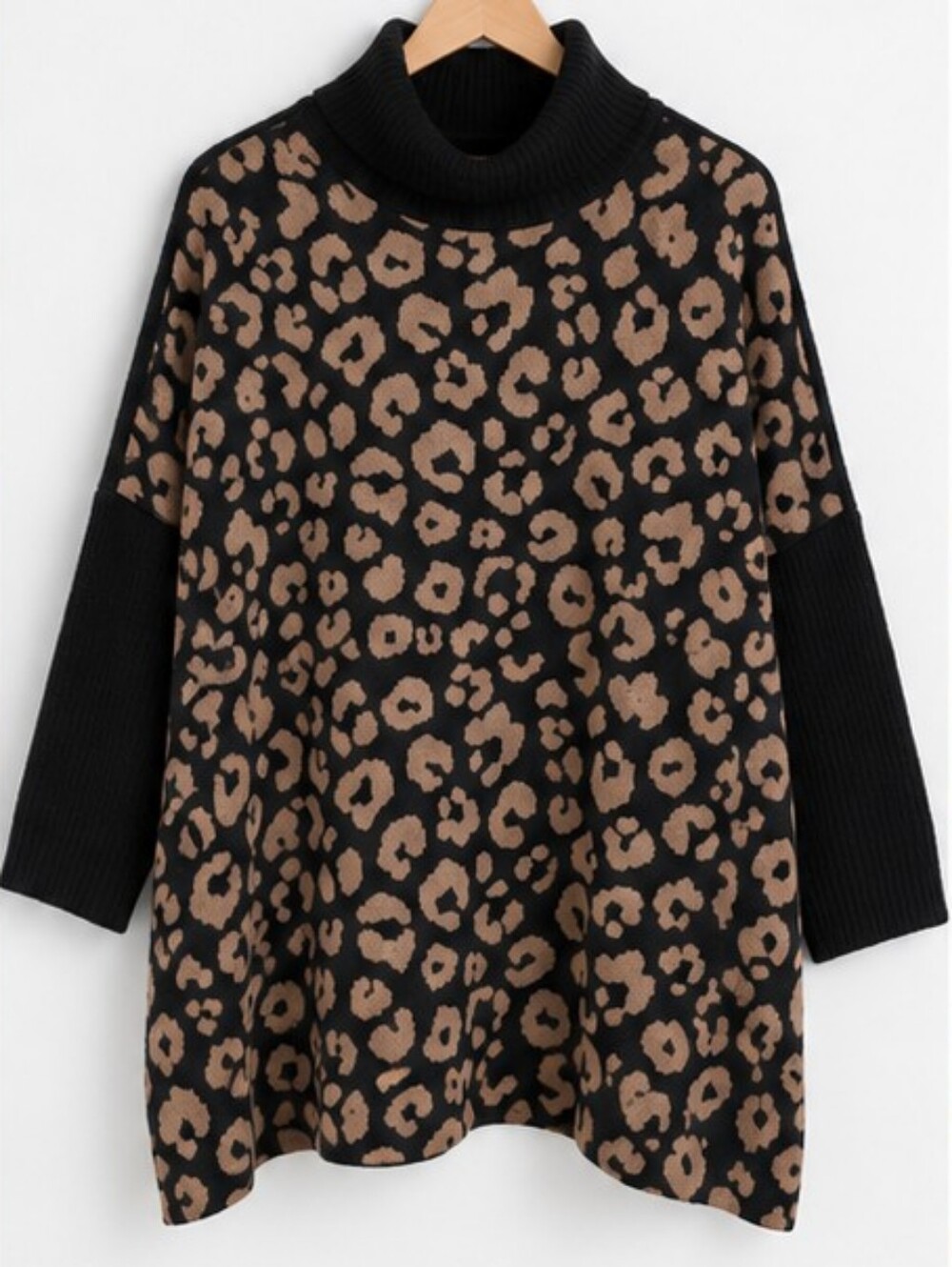 NinetClothing Company Leopard Print Oversized Turtleneck Sweater Medium